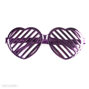 China supplier slotted heart party glasses plastic shutter sunglasses