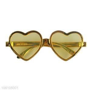 Yiwu market gold heart party glasses novelty sunglasses eyewear