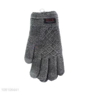 Good wholesale price gray knitted five-finger gloves for winter