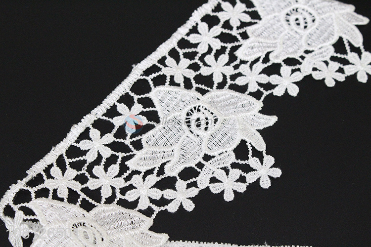 Fashion design delicate garment decoration lace trim for sale