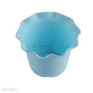 China factory blue plastic flower pot for garden decoration
