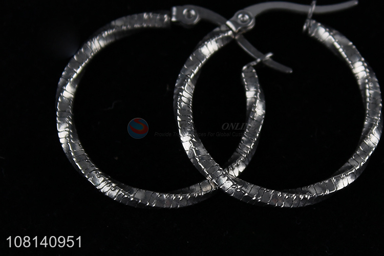 Latest design fashion delicate women hoop earrings for jewelry