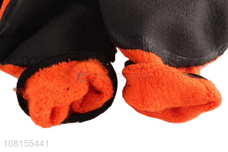 Low price latex foam winter outdoor safety working gloves