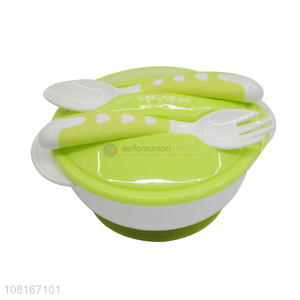 Good wholesale price plastic sucker bowl with spoon for babies