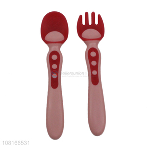 New products red plastic baby spoon temperature spoon