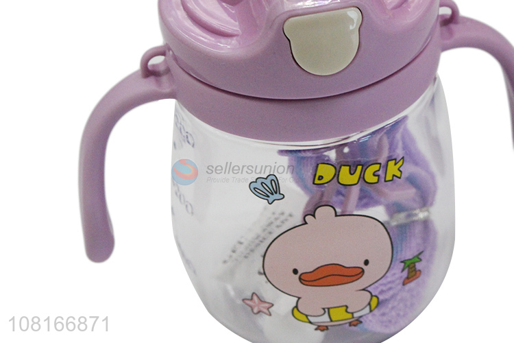 Yiwu direct sale cartoon straw cup children drinking cup