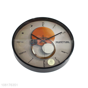 Recent design round plastic wall clock non-ticking wall hanging clock