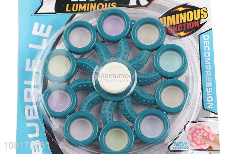 China factory funny stress relief luminous finger spinner toys
