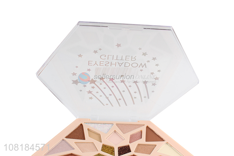 Delicate Design 24 Eyeshadow And 6 Glitter Makeup Palette