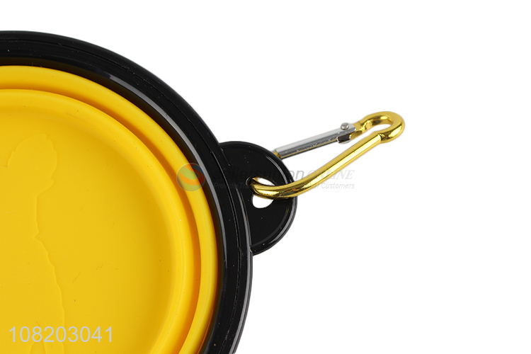 Good quality multicolor pets feeding bowl with carabiner