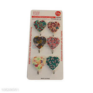 China factory heart shape plastic sticky hooks for household
