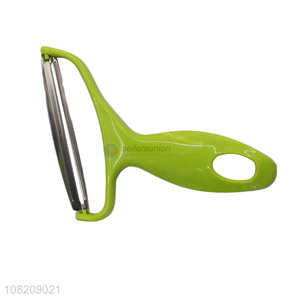 Yiwu wholesale plastic vegetable peeler kitchen gadgets