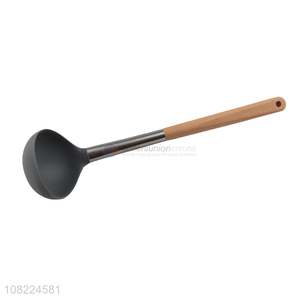 Wholesale wooden handle food grade silcone soup ladle for serving