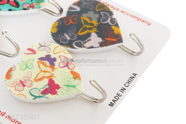 Custom 4 Pieces Heart Shape Sticky Hooks Fashion Hooks