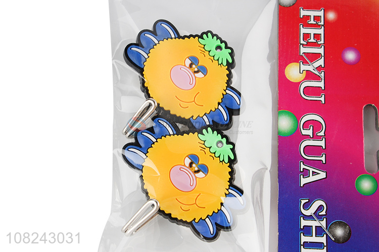 Good quality 2 pieces wall hanging hooks cartoon sticky hooks