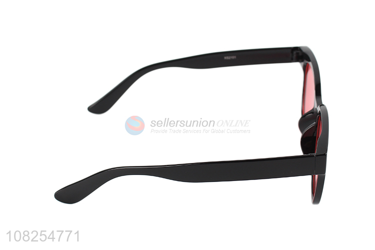 New Arrival Fashion Sunglasses Black Frame Sun Glasses