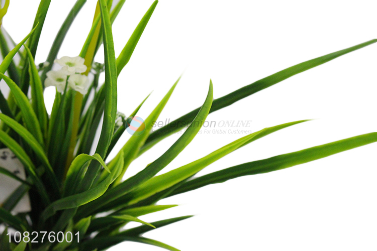 High quality lifelike artificial flowers in pot for table decoration