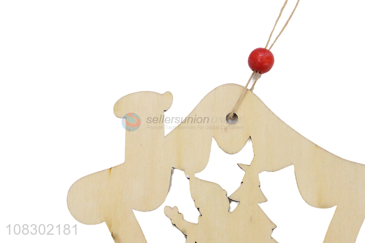 Low price wooden hanging ornament Christmas party decoration