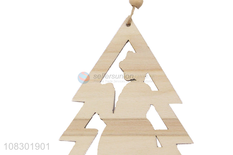 Yiwu wholesale wood carving pendant christmas hanging decoration