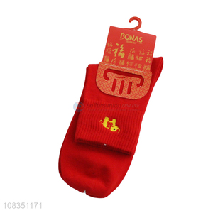 Wholesale men's red socks lucky crew socks for Chinese New Year