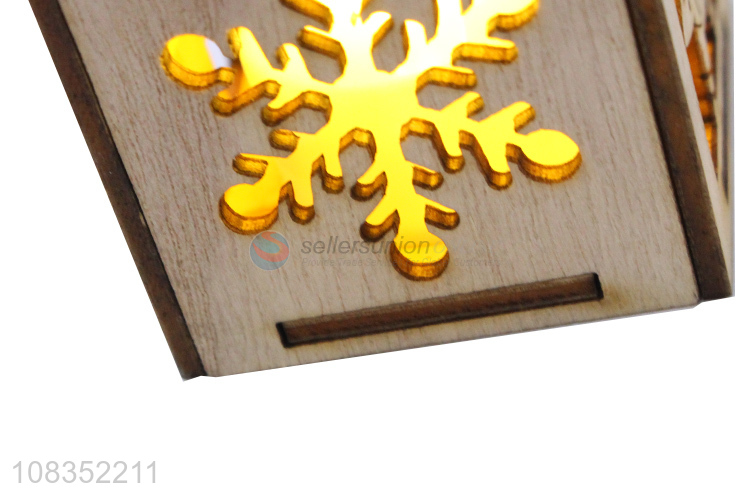 New Design Wooden Hanging Ornament With Light For Christmas