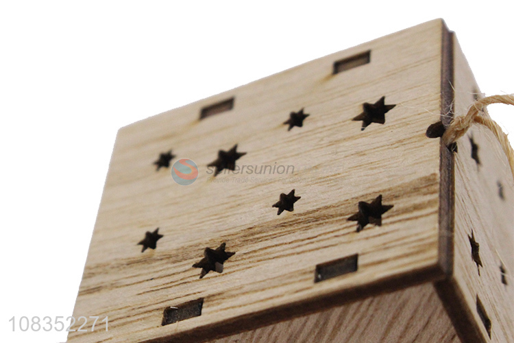 Top Quality Cute Wooden House Hanging Ornament For Christmas Decoration