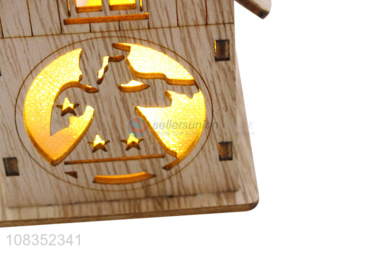 High Quality Wooden Hanging Ornament With Light For Christmas Tree