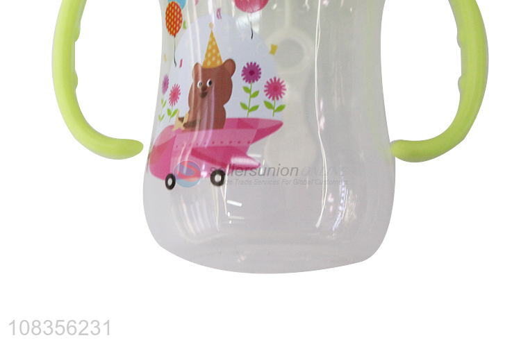 Best selling cute baby feeding bottle with silicone nipple