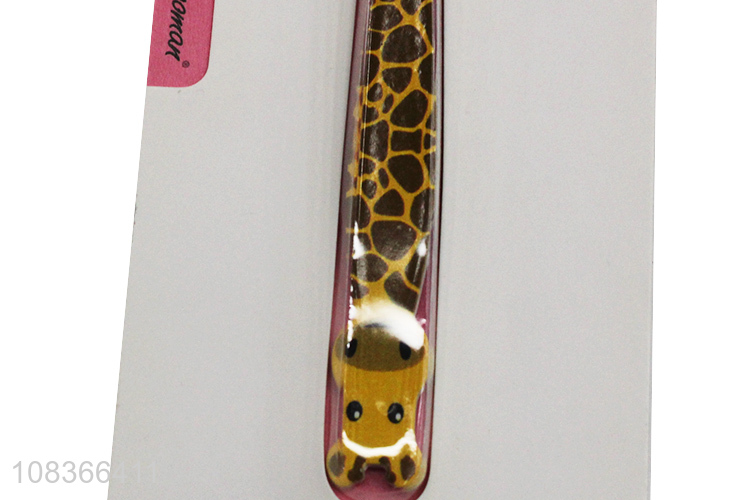 Wholesale price cartoon giraffe eyebrow tweezers for ladies