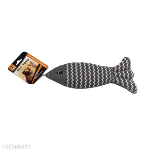 Good Sale Cute Fish Shape Pet Chew Toy Best Cat Toy
