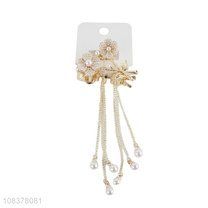 Fashion Design Alloy <em>Claw</em> <em>Clip</em> With Chain Tassel
