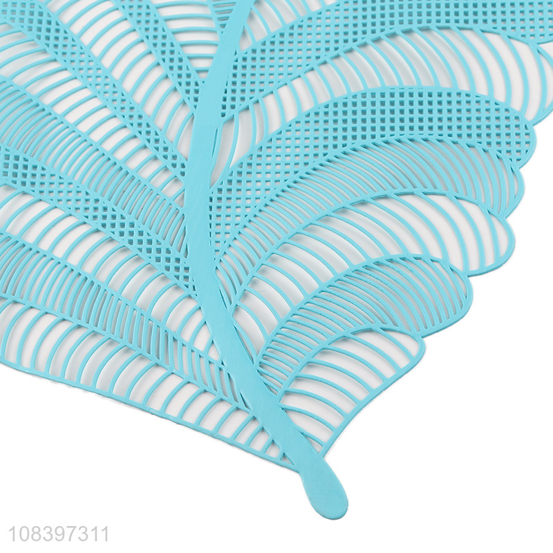 New design table accessories plastic leaf dining mat for decor