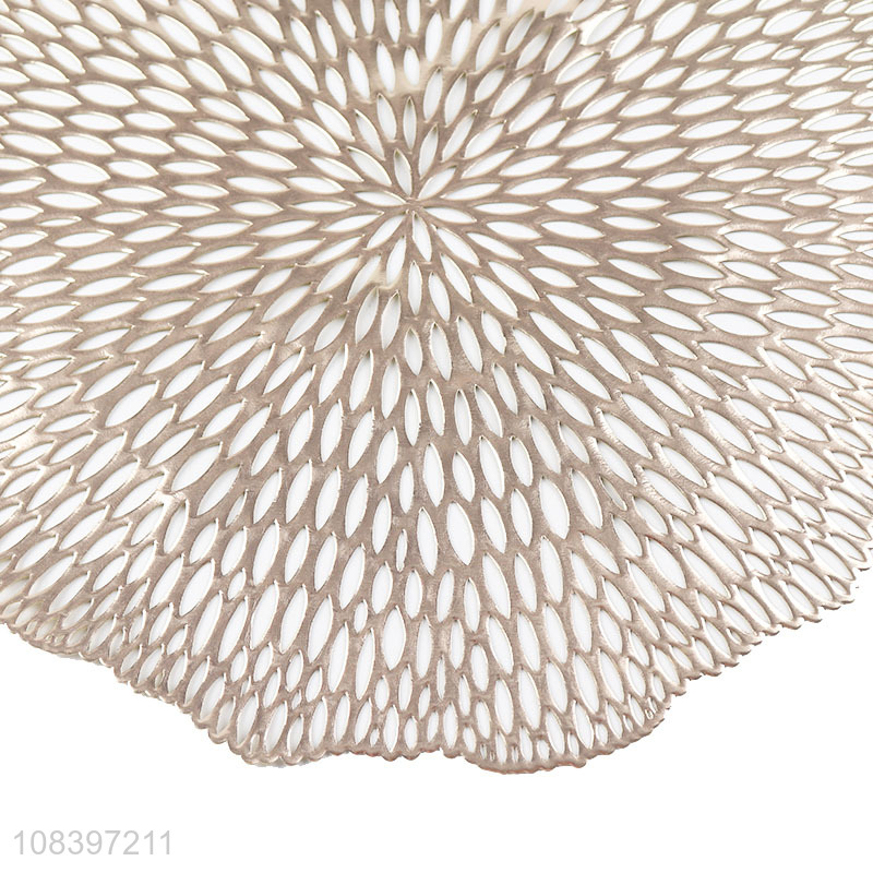 Hot product non-slip dinner mat trendy pressed pvc table mat