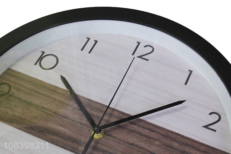 China wholesale plastic quartz wall clock home decoration