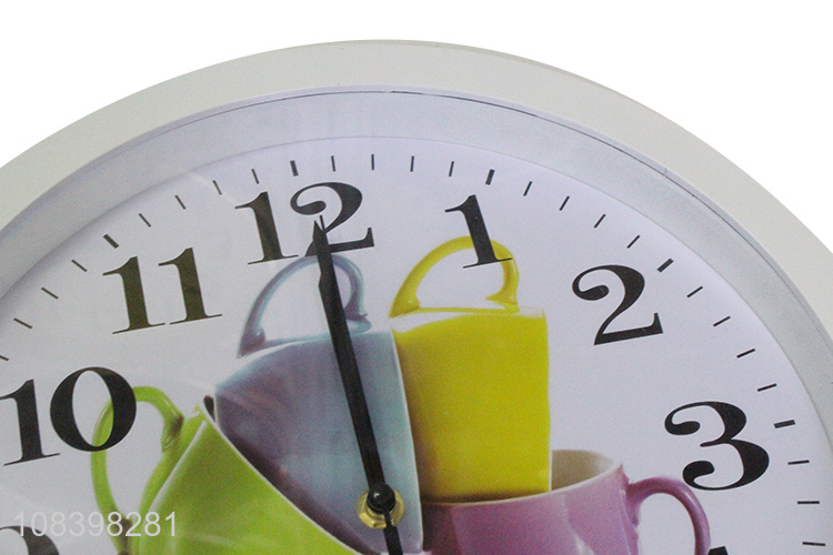 China market plastic battery quartz wall clock wholesale