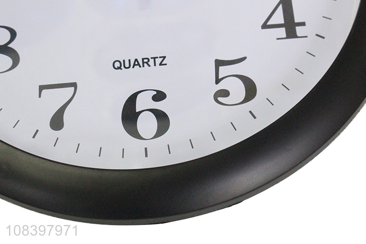 High quality simple senior modern battery wall clock for sale