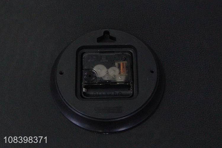 Factory wholesale plastic frame silent wall clock digital clock