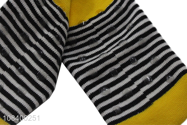 Online wholesale soft breathable stripe printed socks for girls
