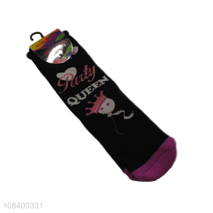 Low price comfortable breathable women crew socks for sale