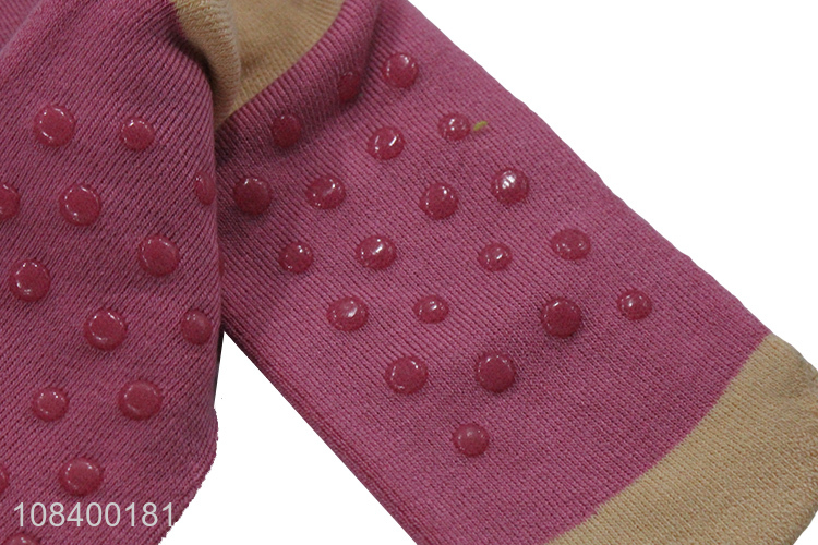 Factory price non-slip fashion women pink printed socks