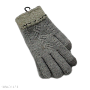 Yiwu market women fashion winter warm gloves for outdoor