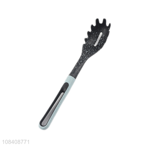 Low price long handle spaghetti spatula fashion kitchenware