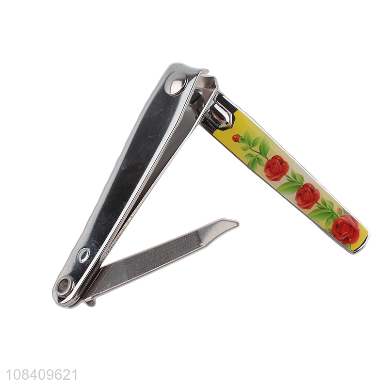 High quality durable fingernail clipper with swing out nail file