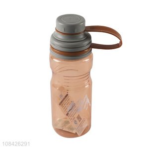 Hot selling 580ml portable plastic water bottle with tea filter