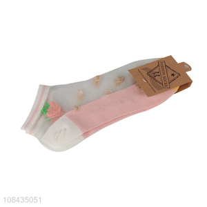 Yiwu wholesale girls fashion strawberry ankle socks