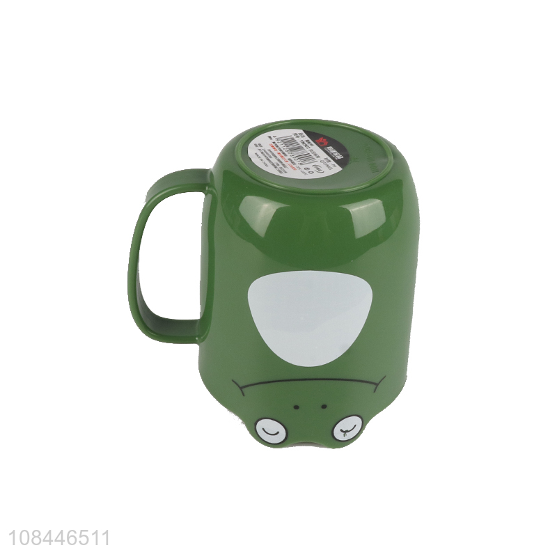 Factory supply frog shape plastic water cup mug with handle