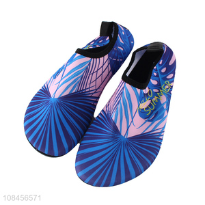 Wholesale women water shoes barefoot quick-dry aqua slip-on shoes