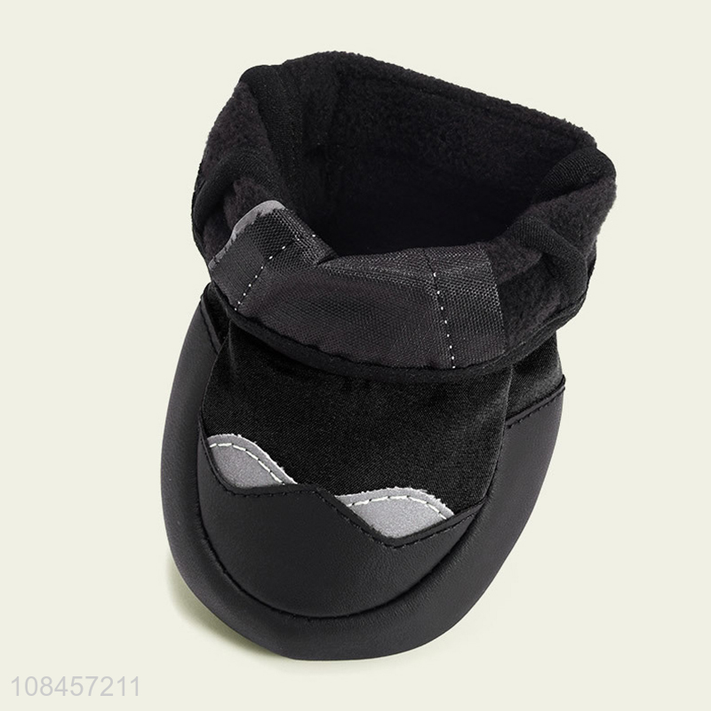 Good quality all seasons outdoor wateroroof dog shoes with soft bottom