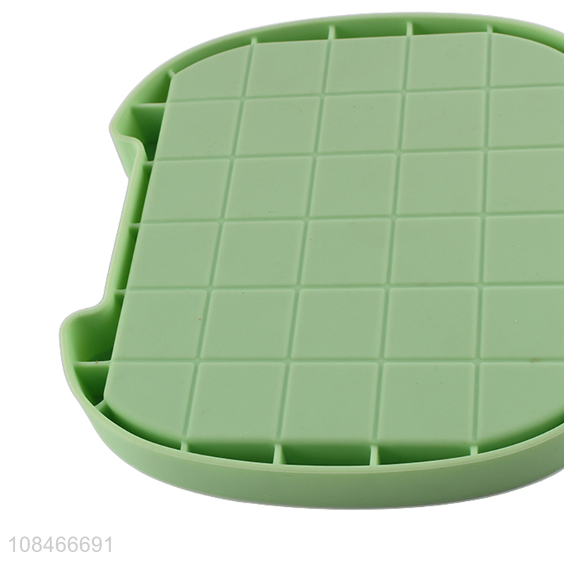 Factory wholesale food grade plastic ice cube tray ice molds with lid