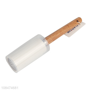 Good quality household lint rollers brush with wooden handle